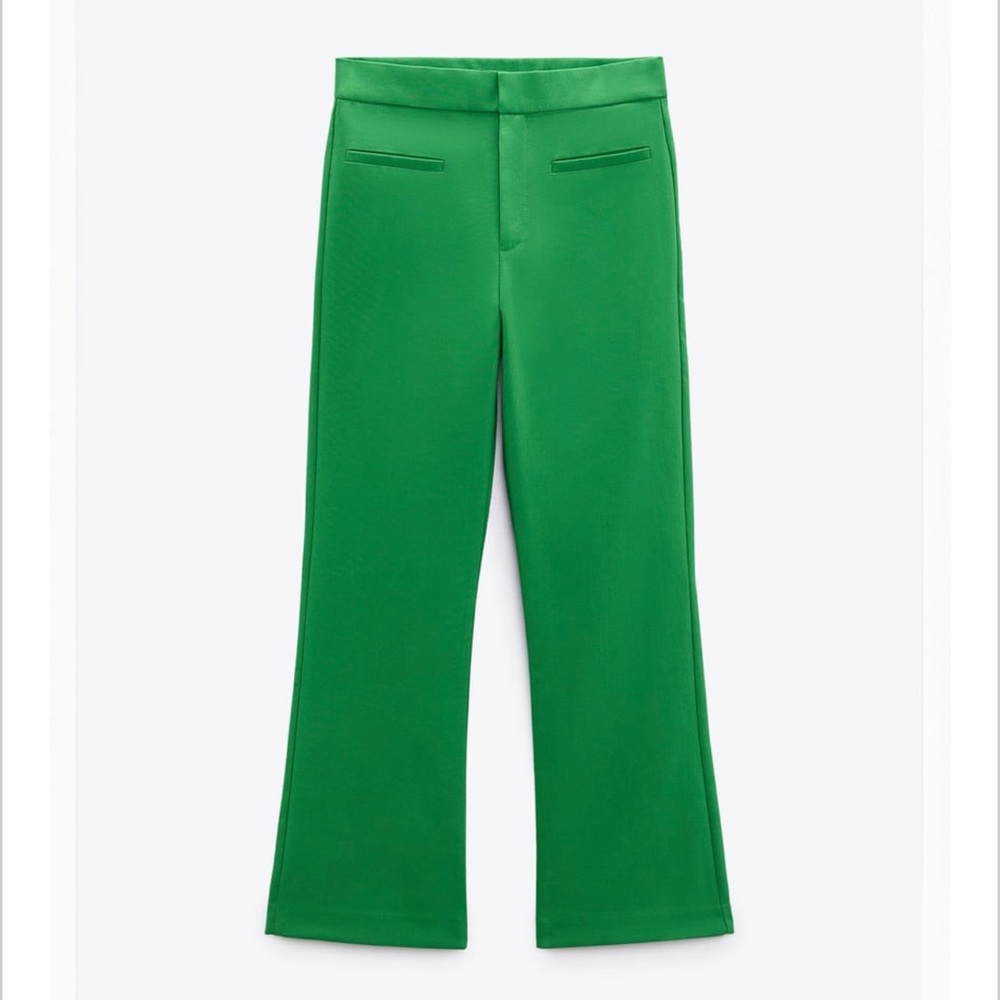 Zara MINI FLARE PANTS
INTENSE GREEN